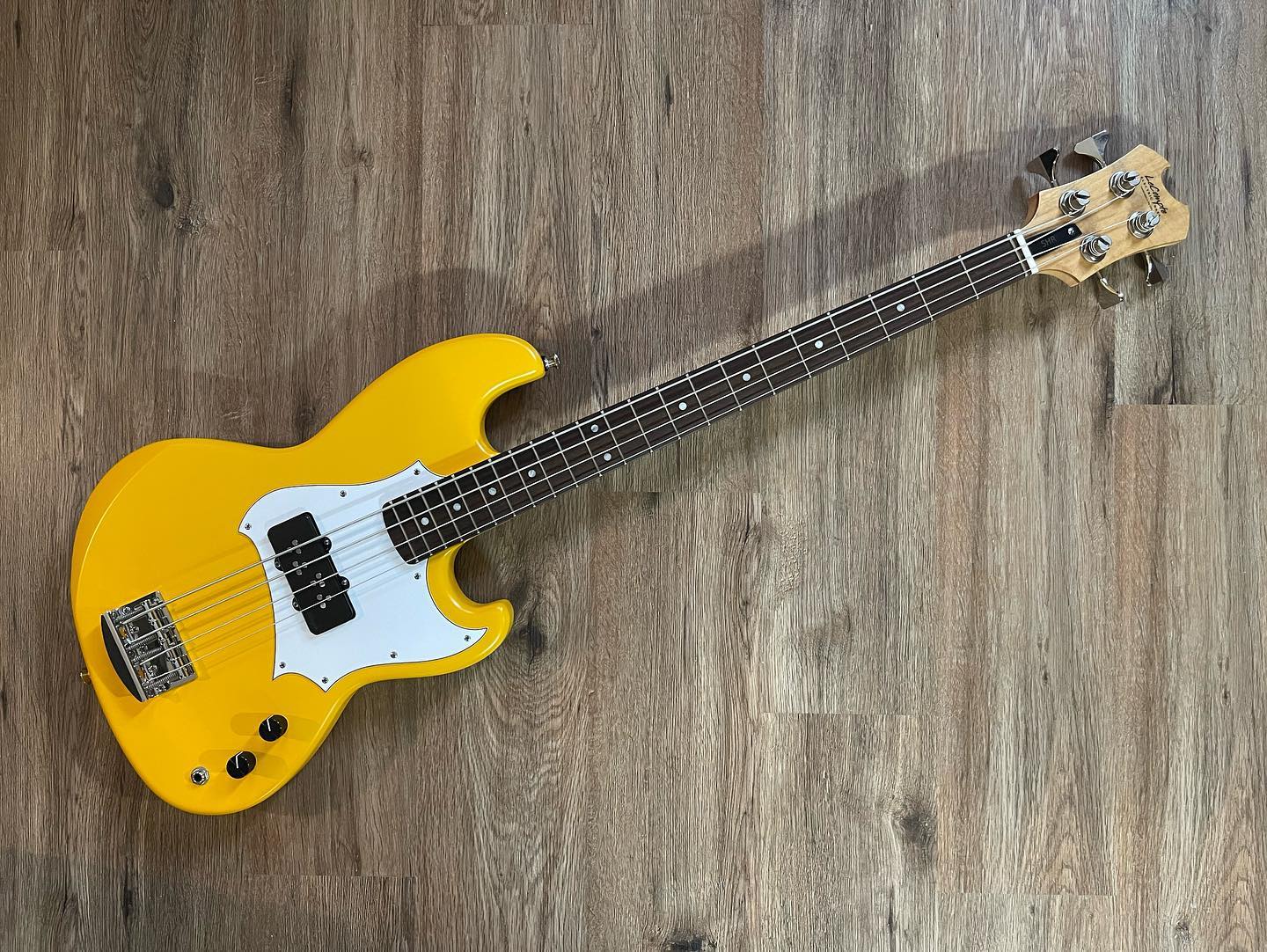 bass instruments USA Jedistar