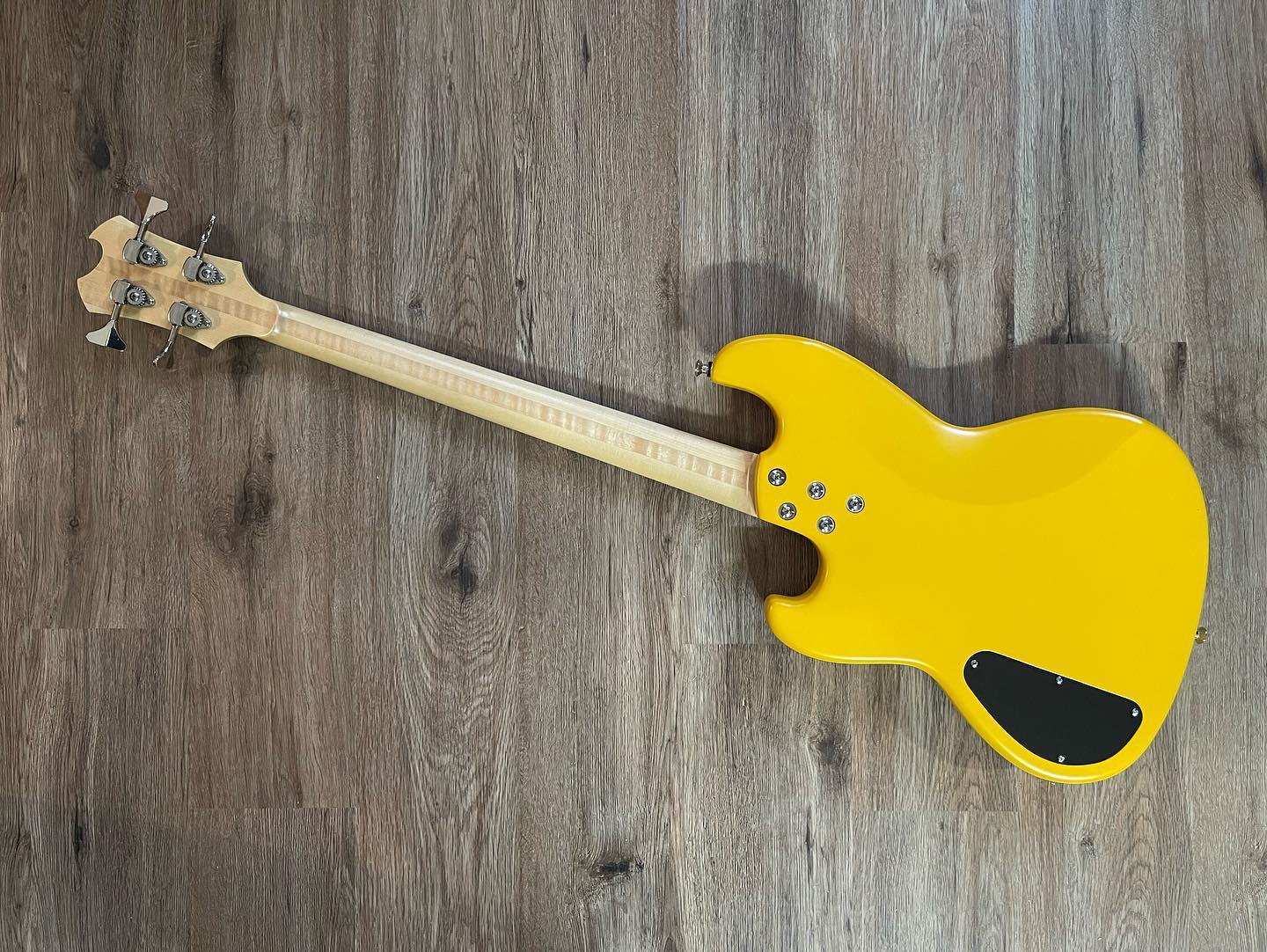 bass instruments USA Jedistar