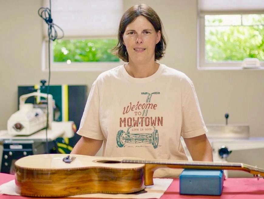 Rebecca Urlacher guitars are made in Bend, Oregon,USA.