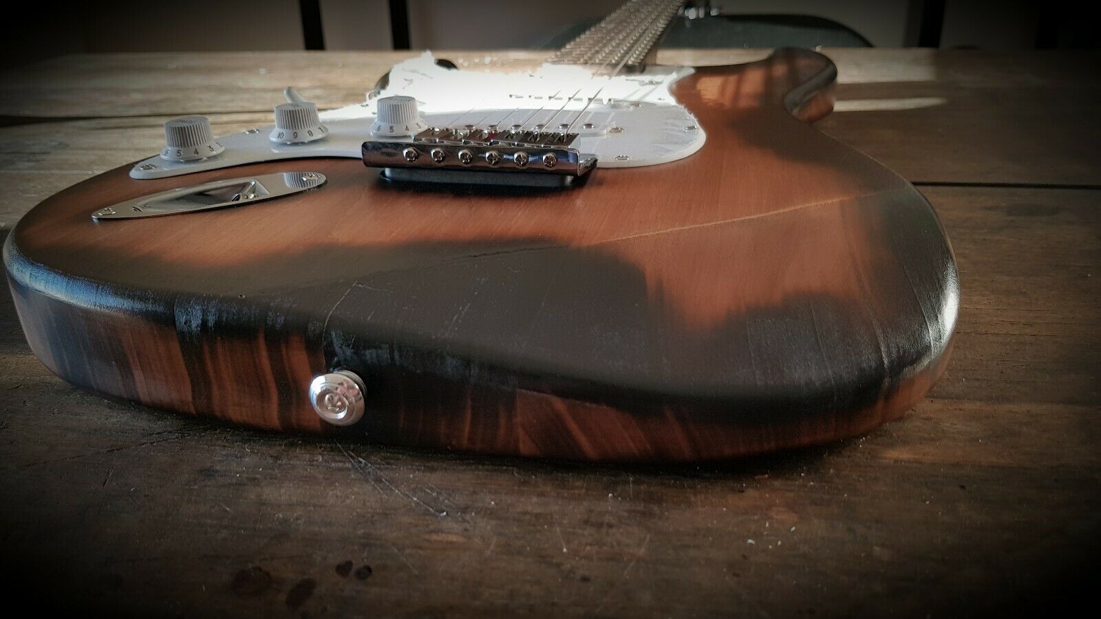 JH Guitars Tasmania Jedistar