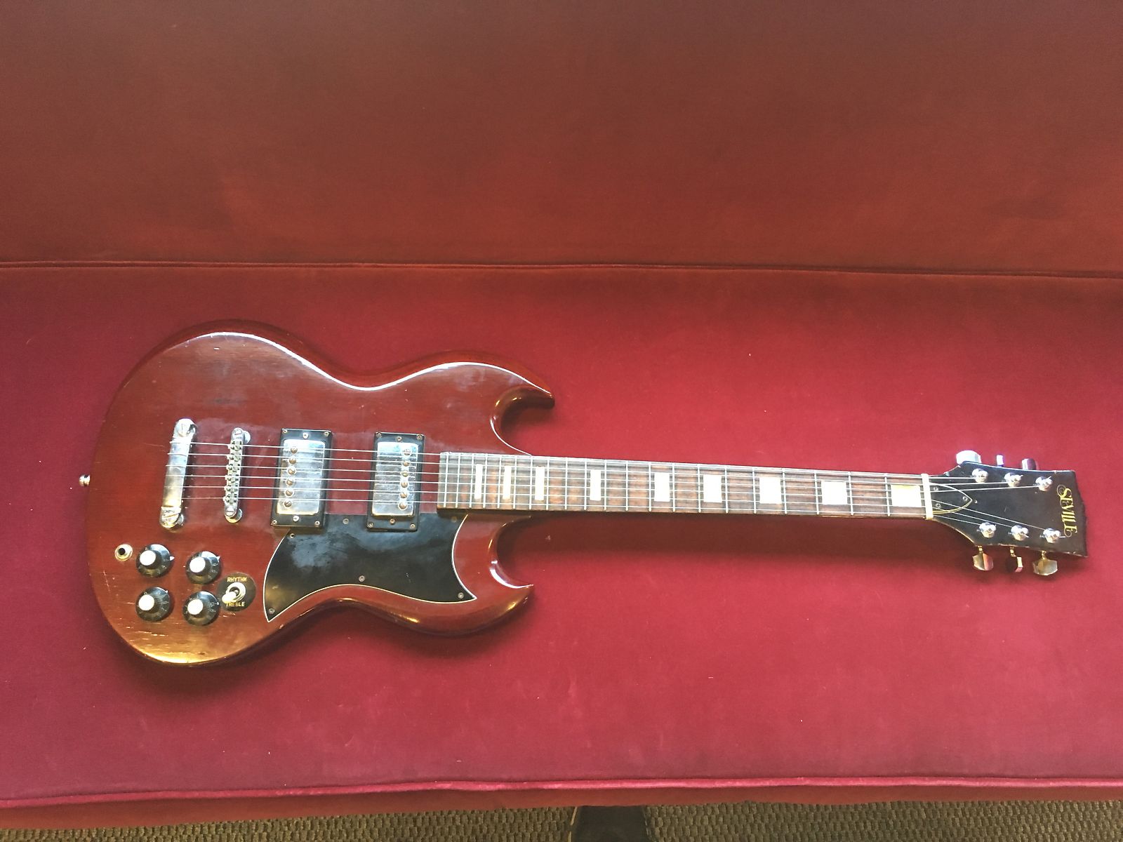 Seville guitars Jedistar