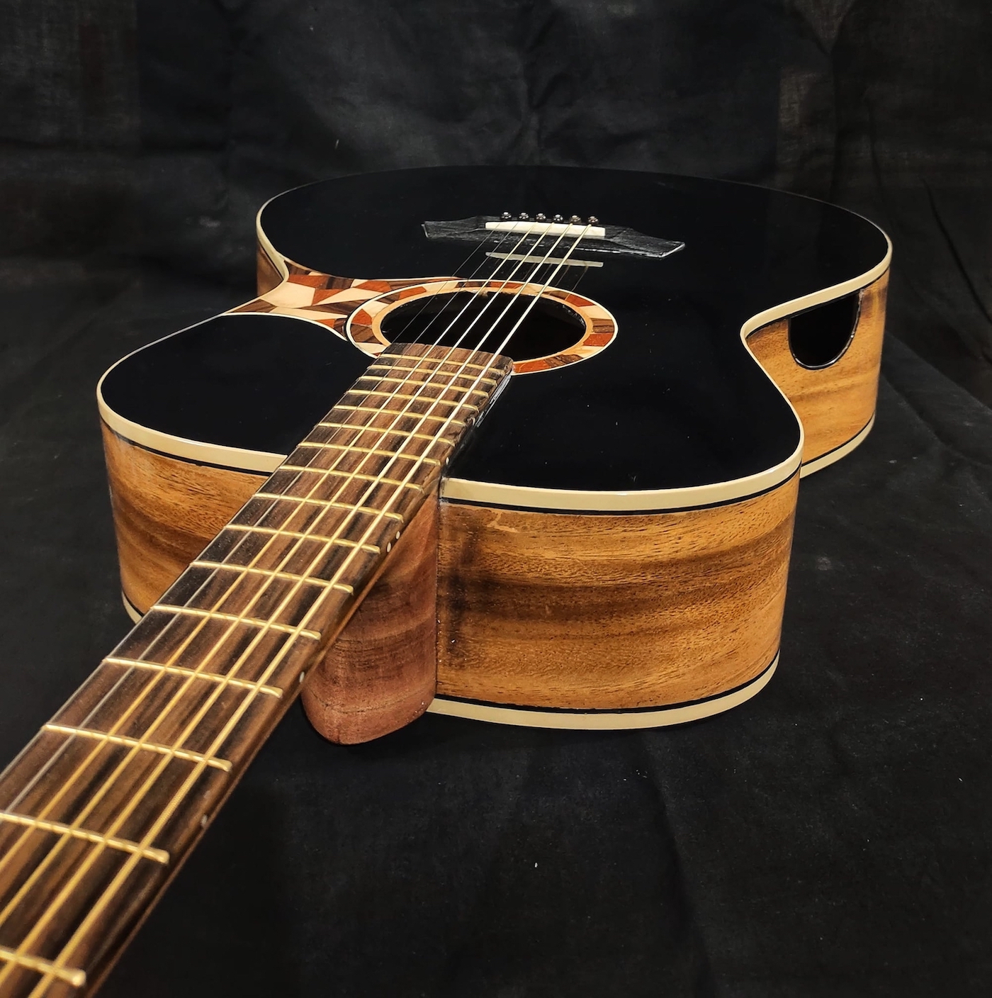 Rochelle guitars India Jedistar