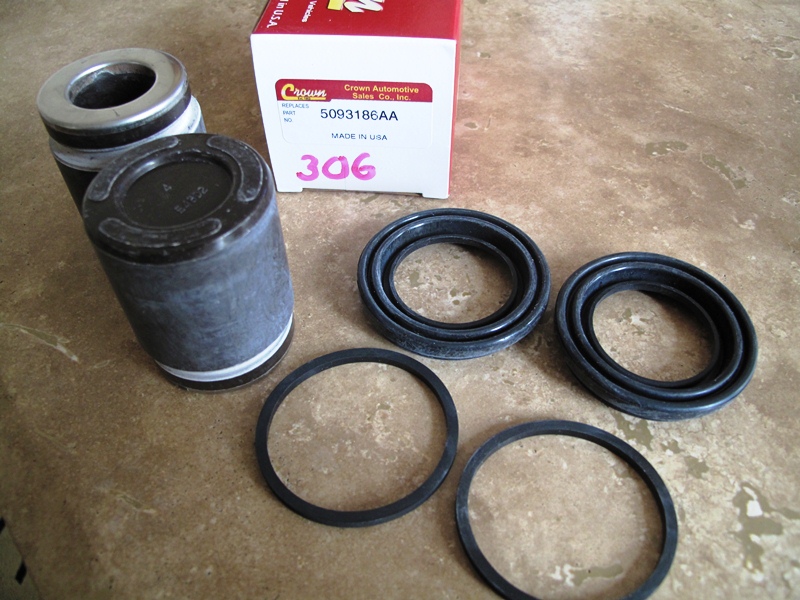 Caliper Repair Kit, Front Akebono (Grand Cherokee WJ) (5093186AA