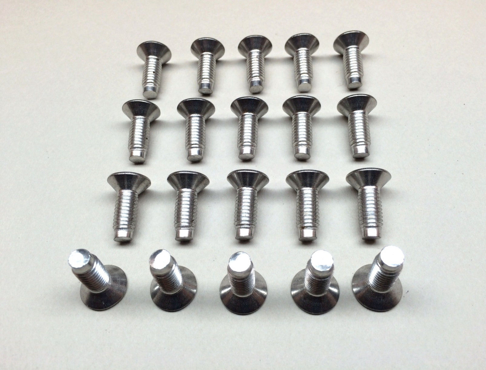20 Ea 19762006 Stainless Steel Jeep Windshield Torx Screws/Bolts