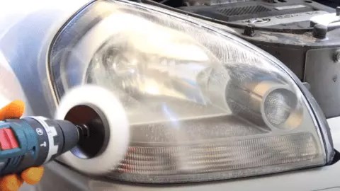 How To Clean Headlights: Know Professional's Cleaning Idea