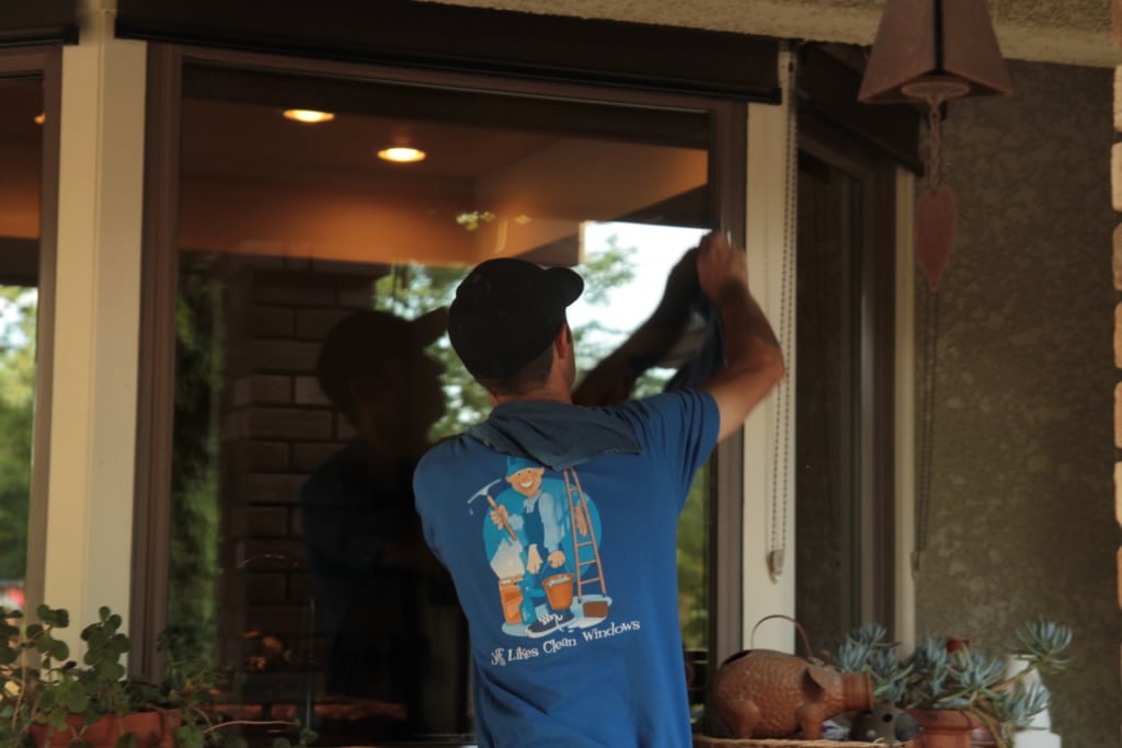Window Washers Near Me Jeff Likes Clean Windows & Gutters