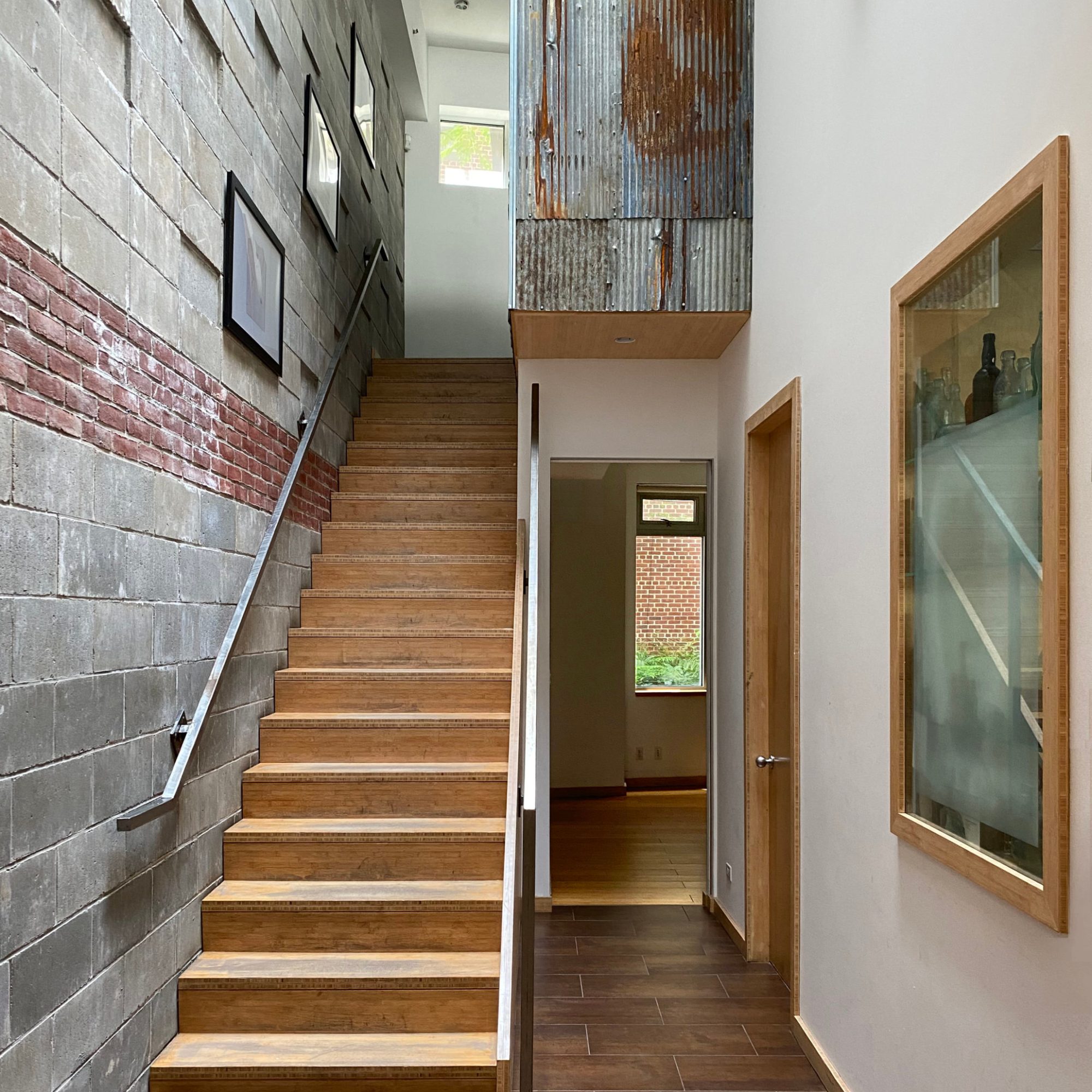 Floating Stairs & Single Stringer Staircases in NYC & CT