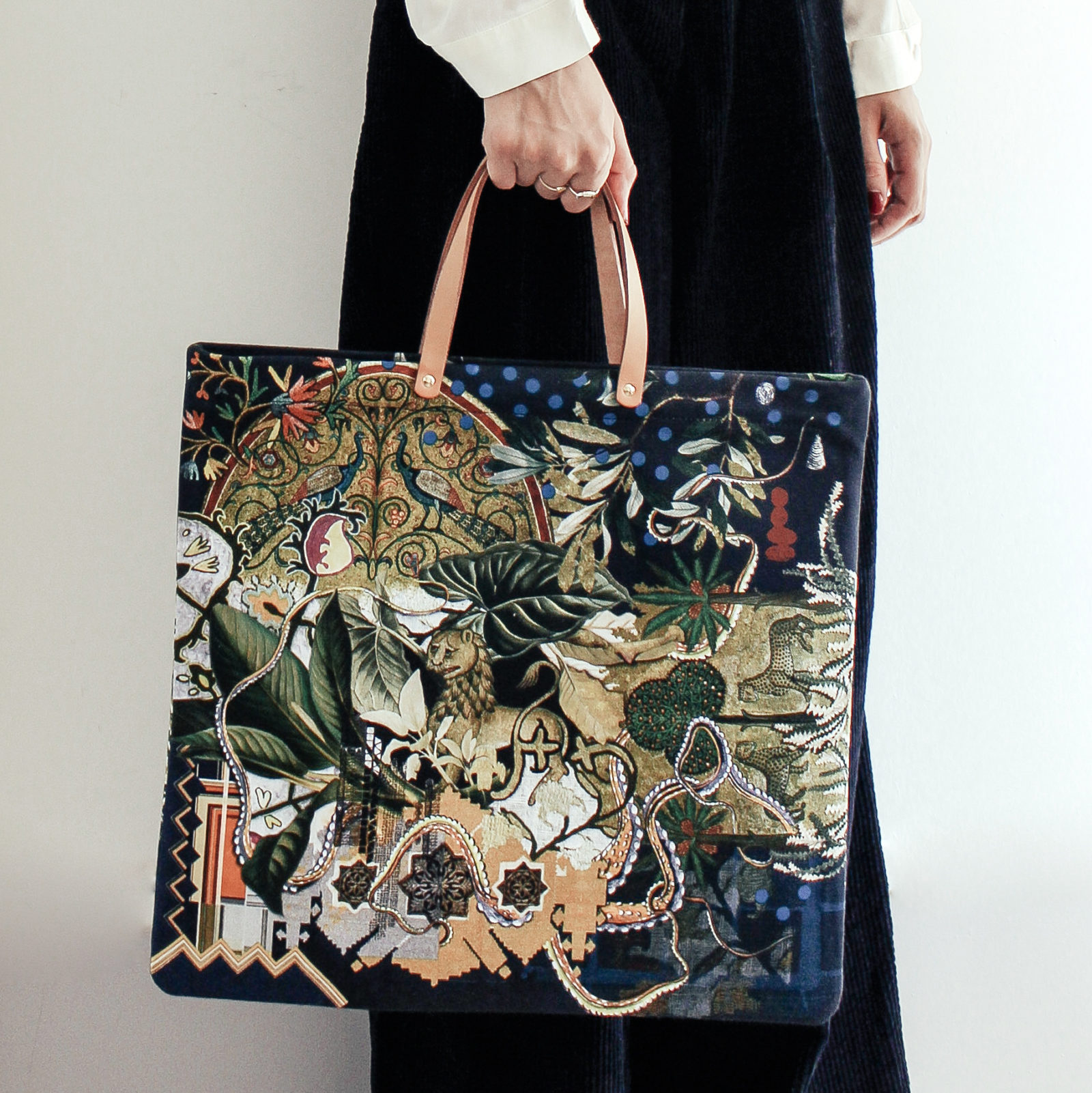 Carrier Bags How To Style Them Jeffrey Munro