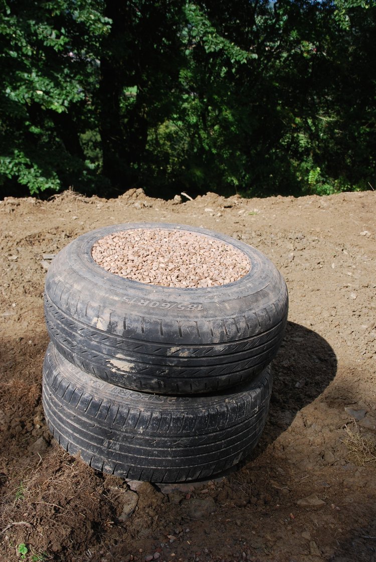 Intern post Car tyre foundations Jeffrey The Natural Builder