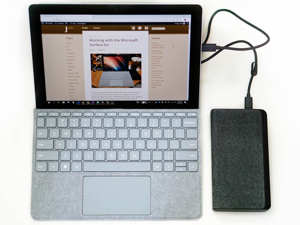 The perfect power bank for Surface Go, Mophie Powerstation USBC XXL