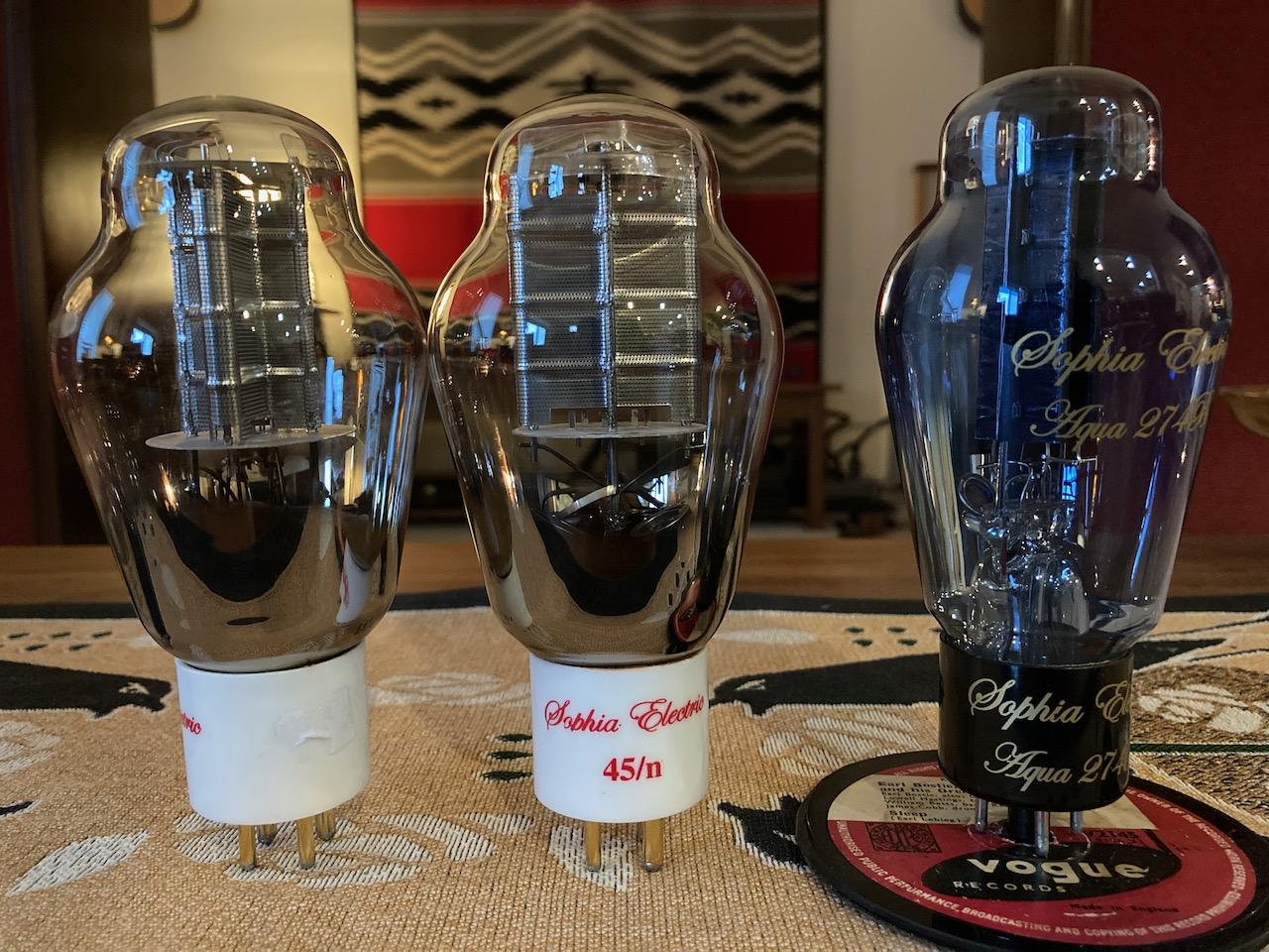 Richard Wugang tells us about the history of the 45 vacuum tube! Part 1