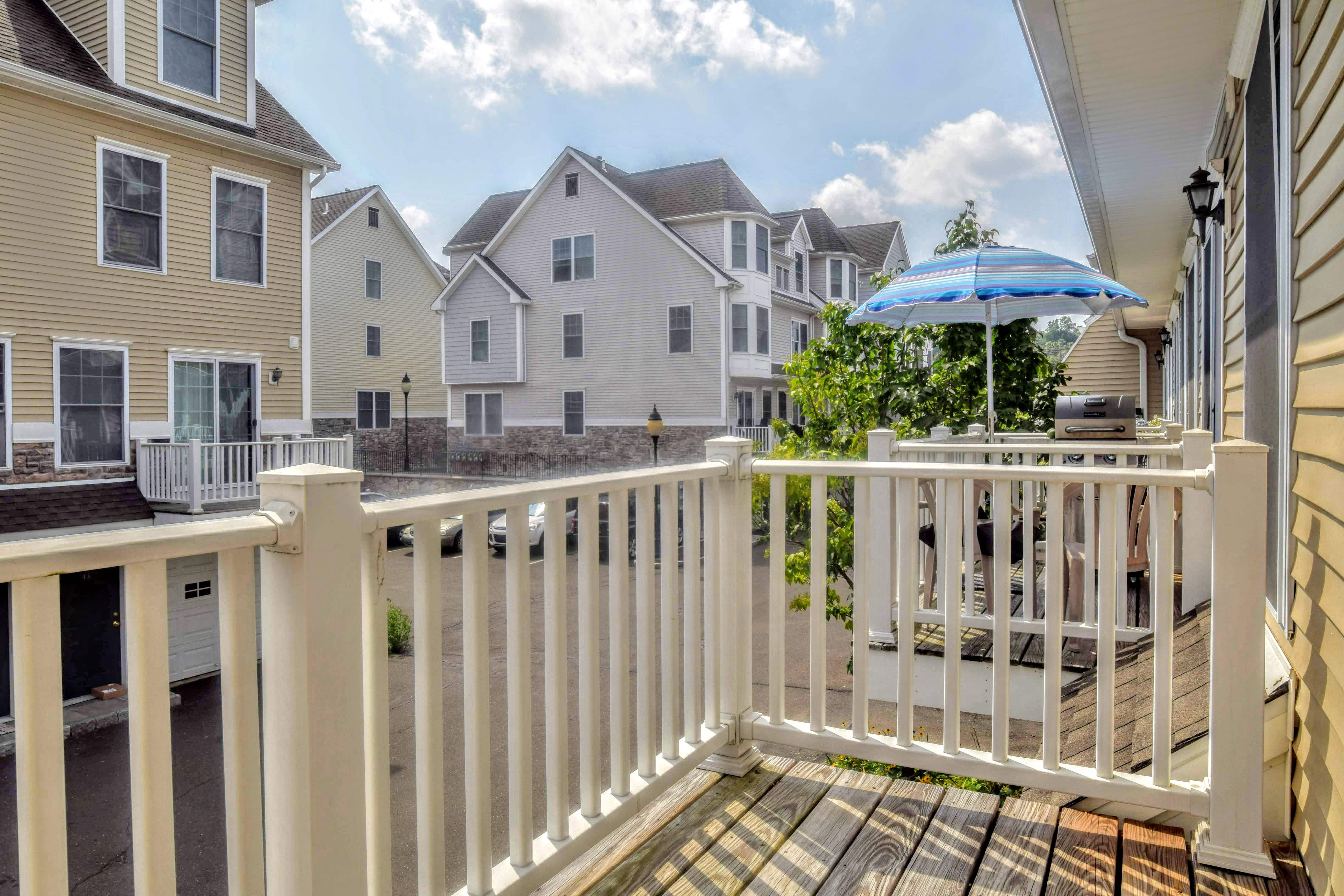 85 Camp Avenue Unit 9i, Stamford CT Jeff Wirz Realty Group