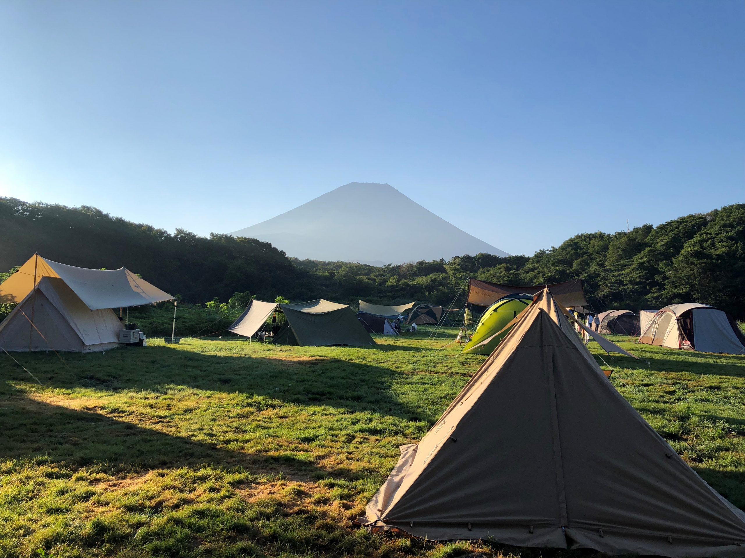 【STAR MEADOWS 富士ヶ嶺高原キャンプ場】富士山のふところで最高の星空キャンプ