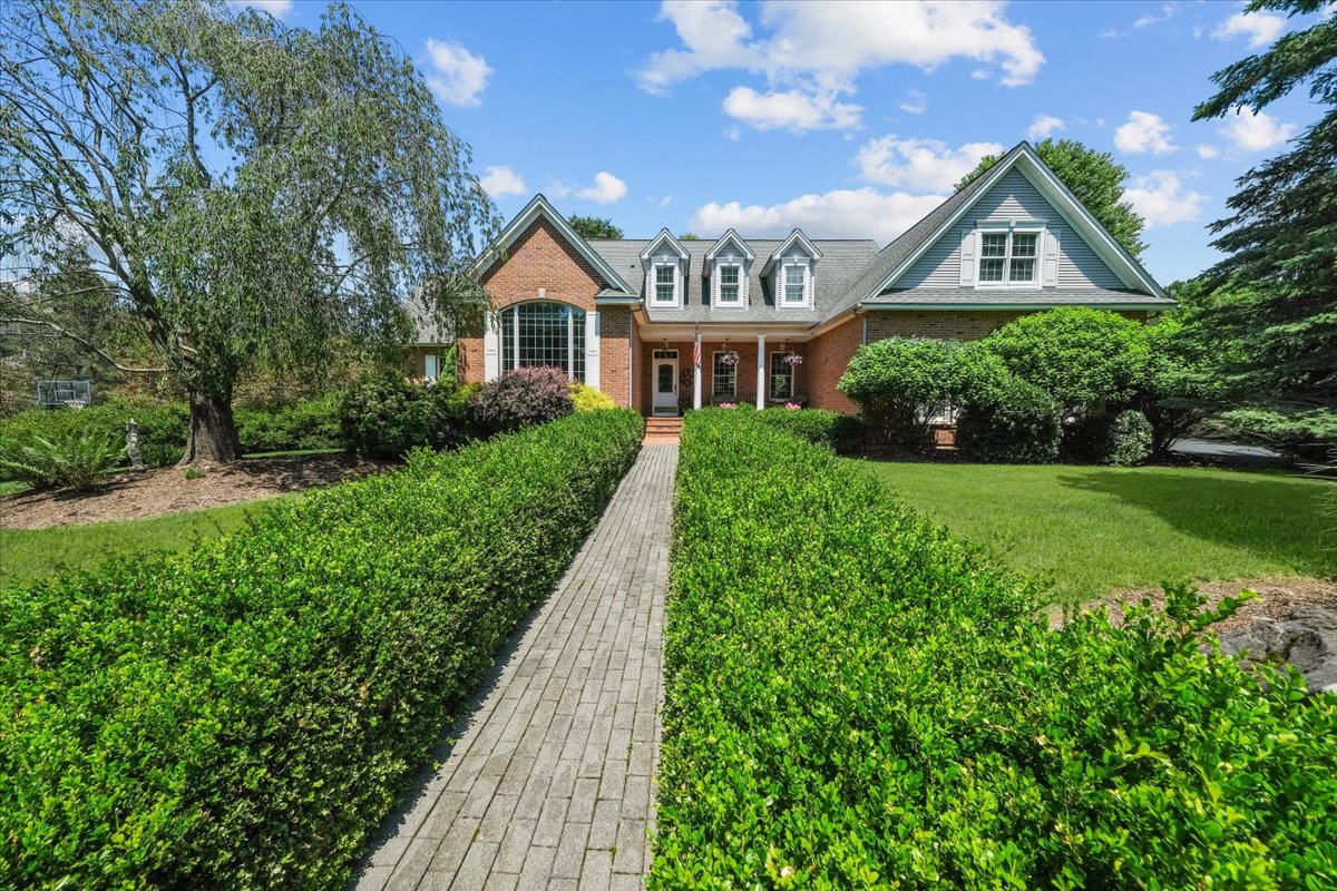 17 Millers Lane, Warwick, NY