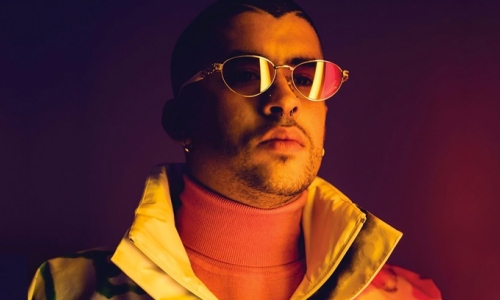 Bad Bunny publica nuevo disco por sorpresa, 'LAS QUE NO IBAN A SALIR