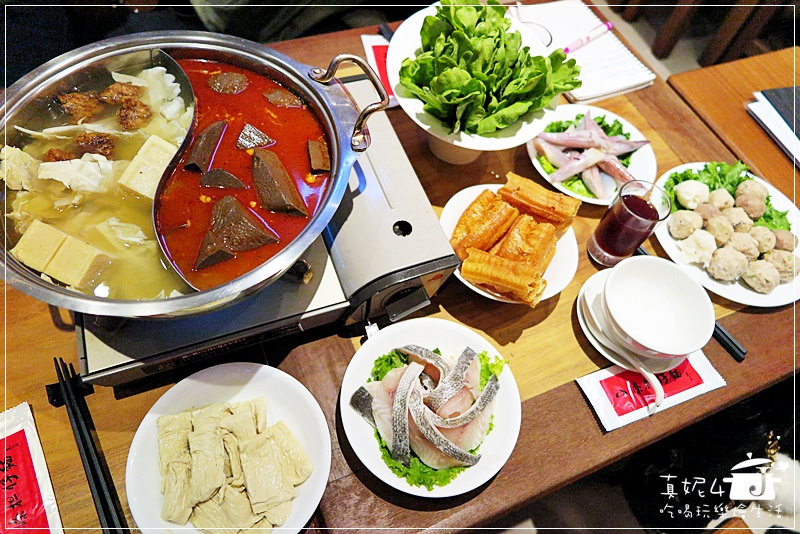 [捷運紅/綠線美食-中山站] 八條老宅麻辣鍋。窄巷會飄香。重慶味的麻辣鍋。全新菜單搶先視吃