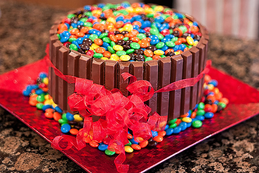 Kit Kat Cake