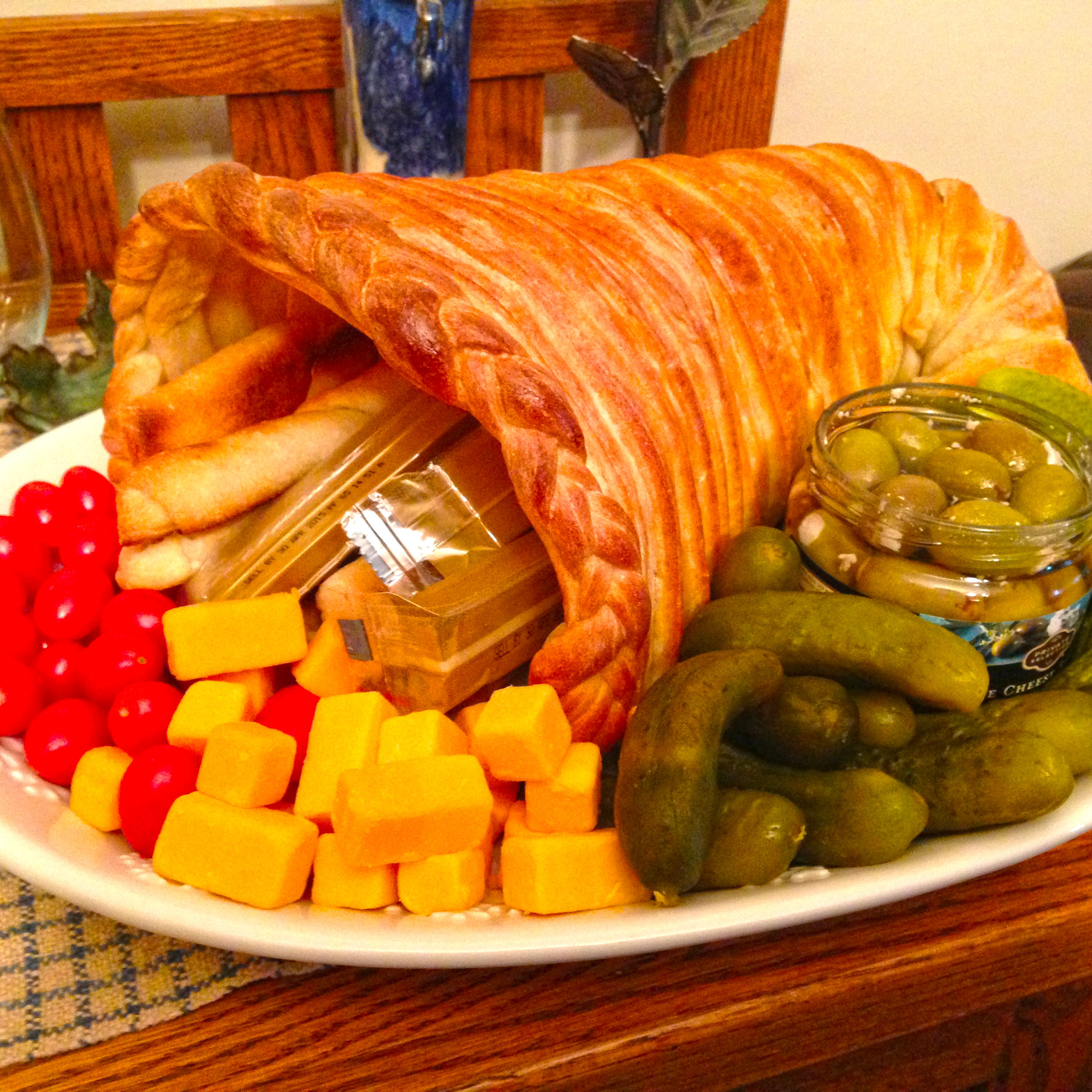 Bread Cornucopia for Thanksgiving Easy & Festive! Jennifer Maker
