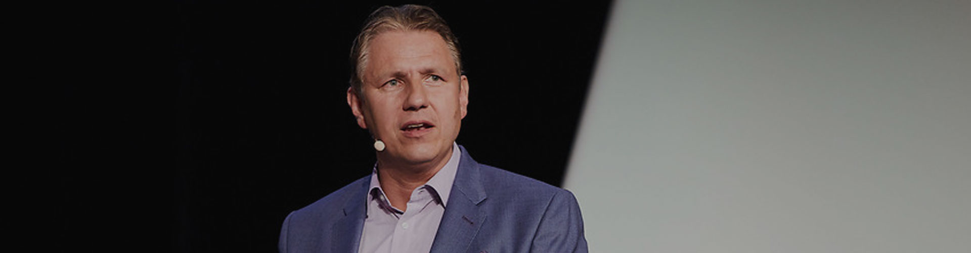 Digital Transformation Keynote Speaker Dr. JensUwe Meyer