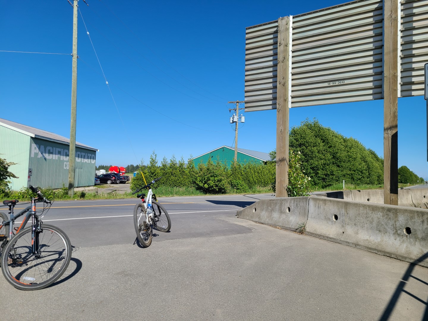 BeginnerFriendly Tsawwassen & Ladner Bike Trails (Pictures Included