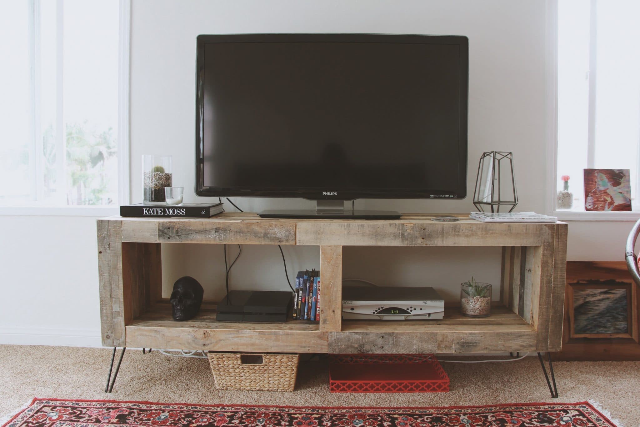 10 Stunning DIY Console Tables