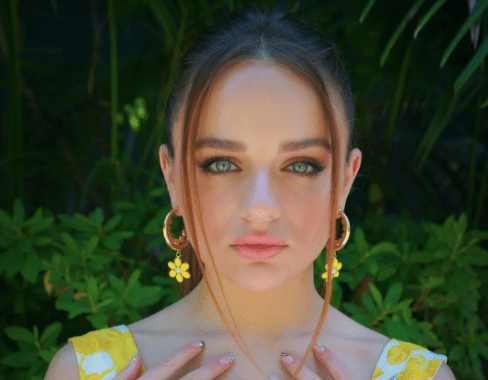 Joey King Nudes Pictures & GIFS (2025)