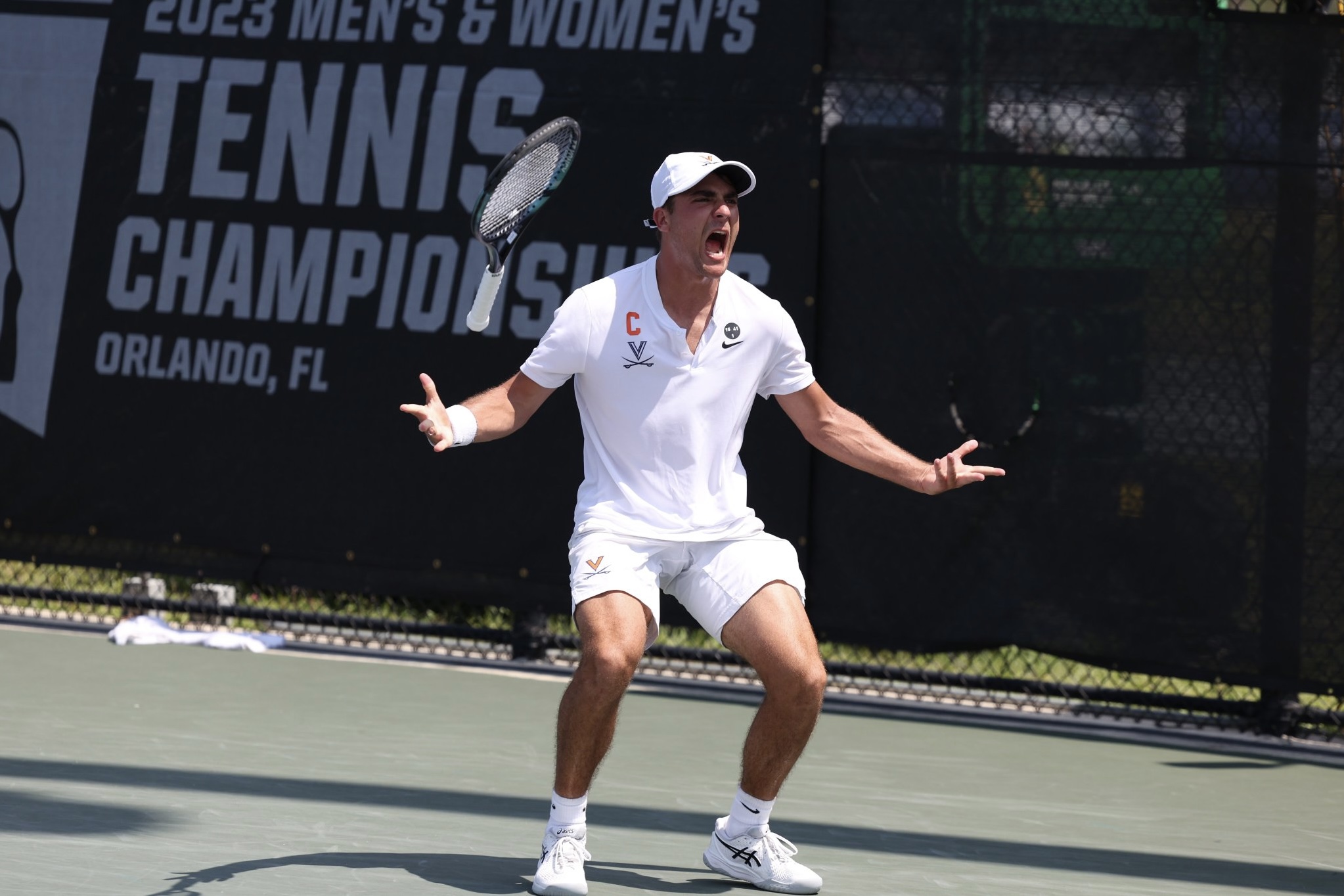 Men's Tennis No. 5 Cavaliers upset topranked Texas, 41, to advance