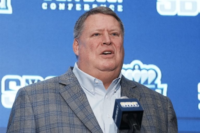 Former UVA player, coach Jeff Jones hospitalized after suffering heart