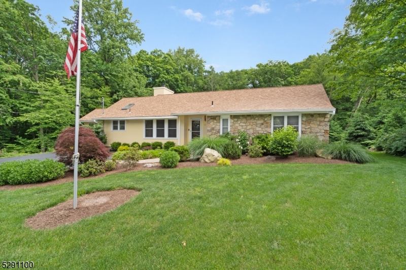 Ranch Located in the Flanders section of Mt Olive. JERSEY