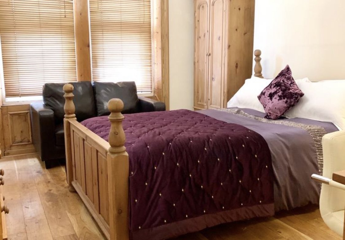 80 Osborne Ave. Jesmond. Jesmond Student Houses