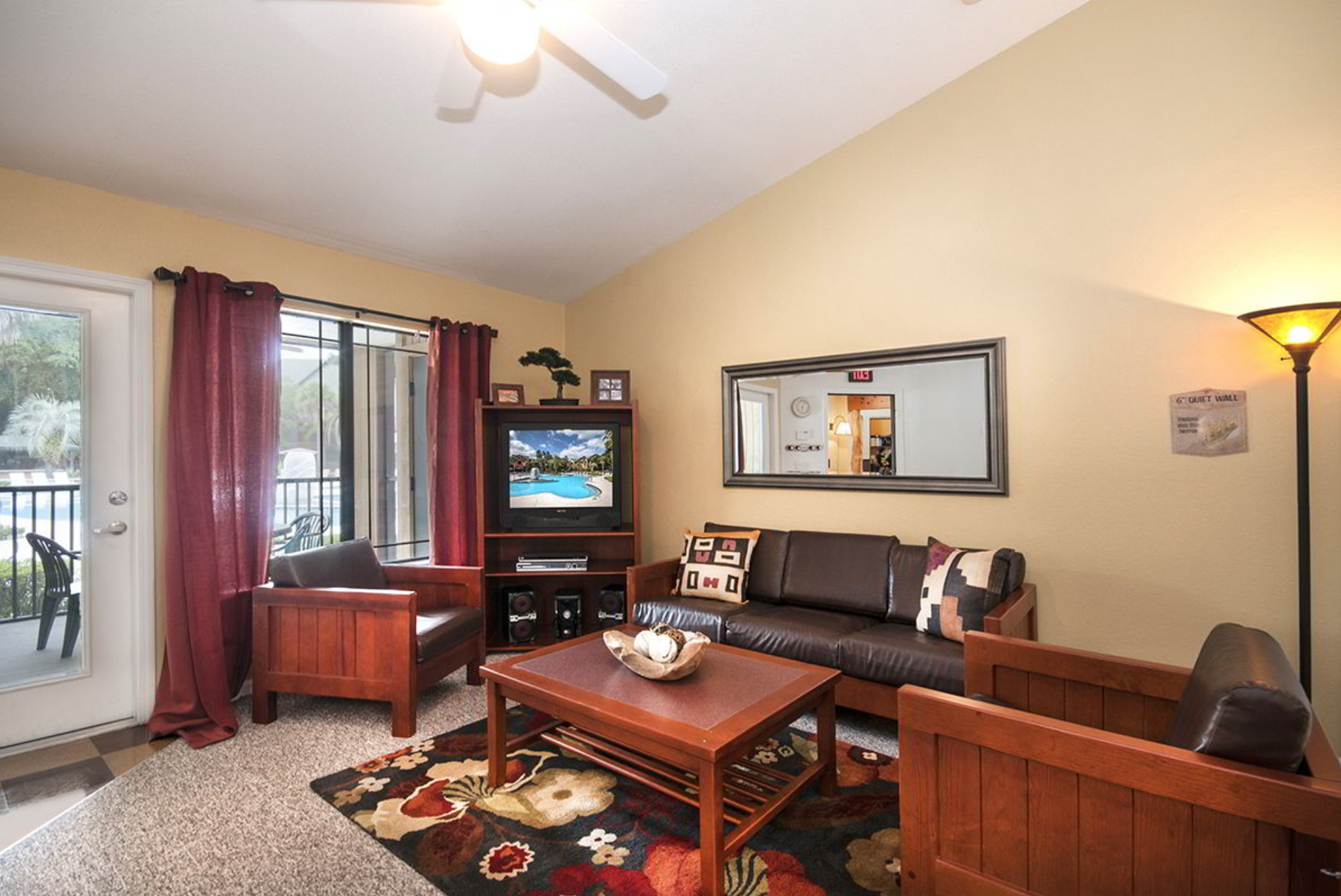 Campus Lodge Tampa Jess Crate