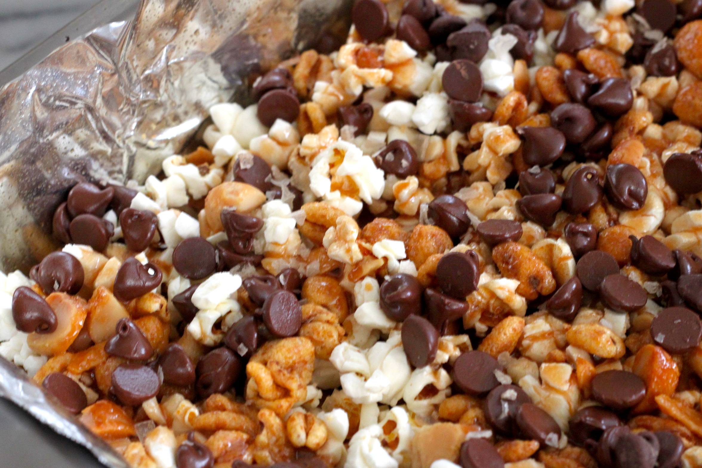 Macadamia Toffee Popcorn Bark jessica burns