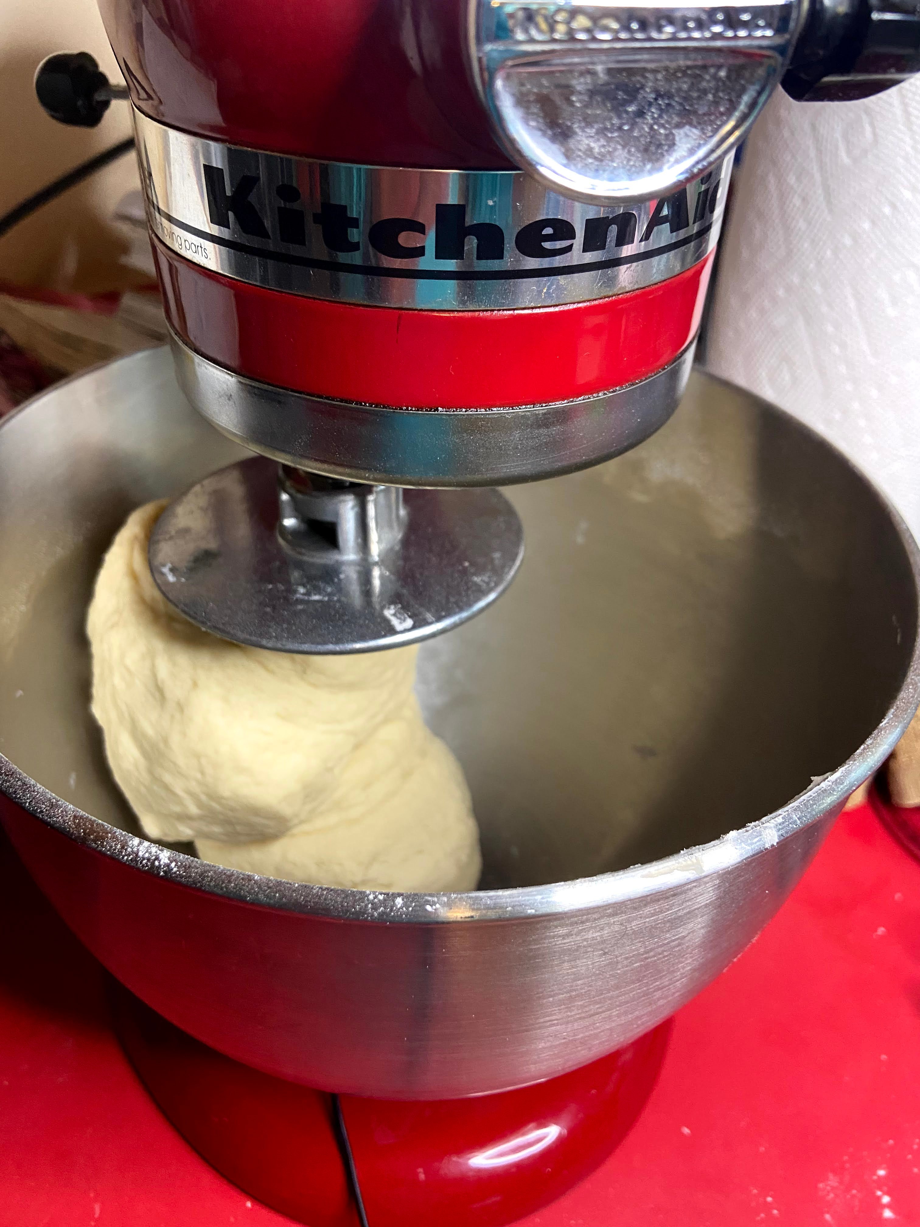 Silver Dollar Yeast Rolls · Jess in the Kitchen