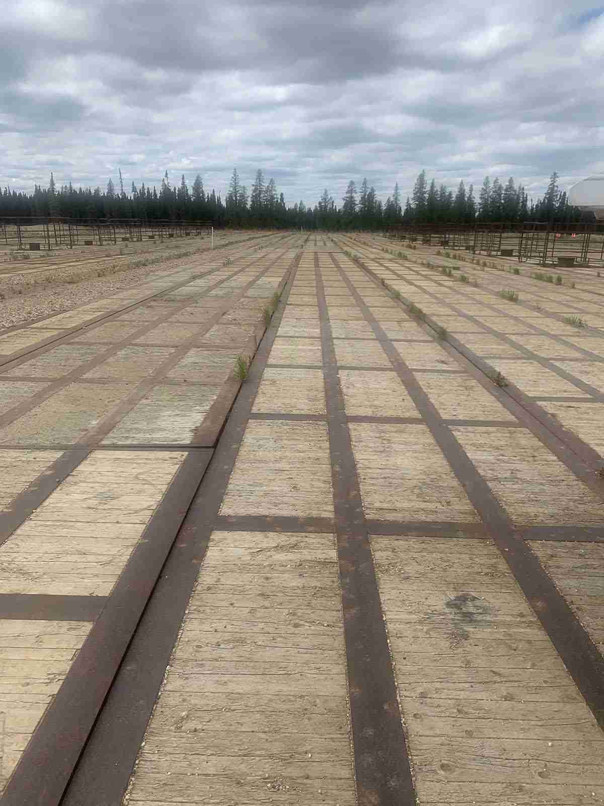 Access, Wood, and Rig Mats in Spruce Grove & Edmonton, Alberta