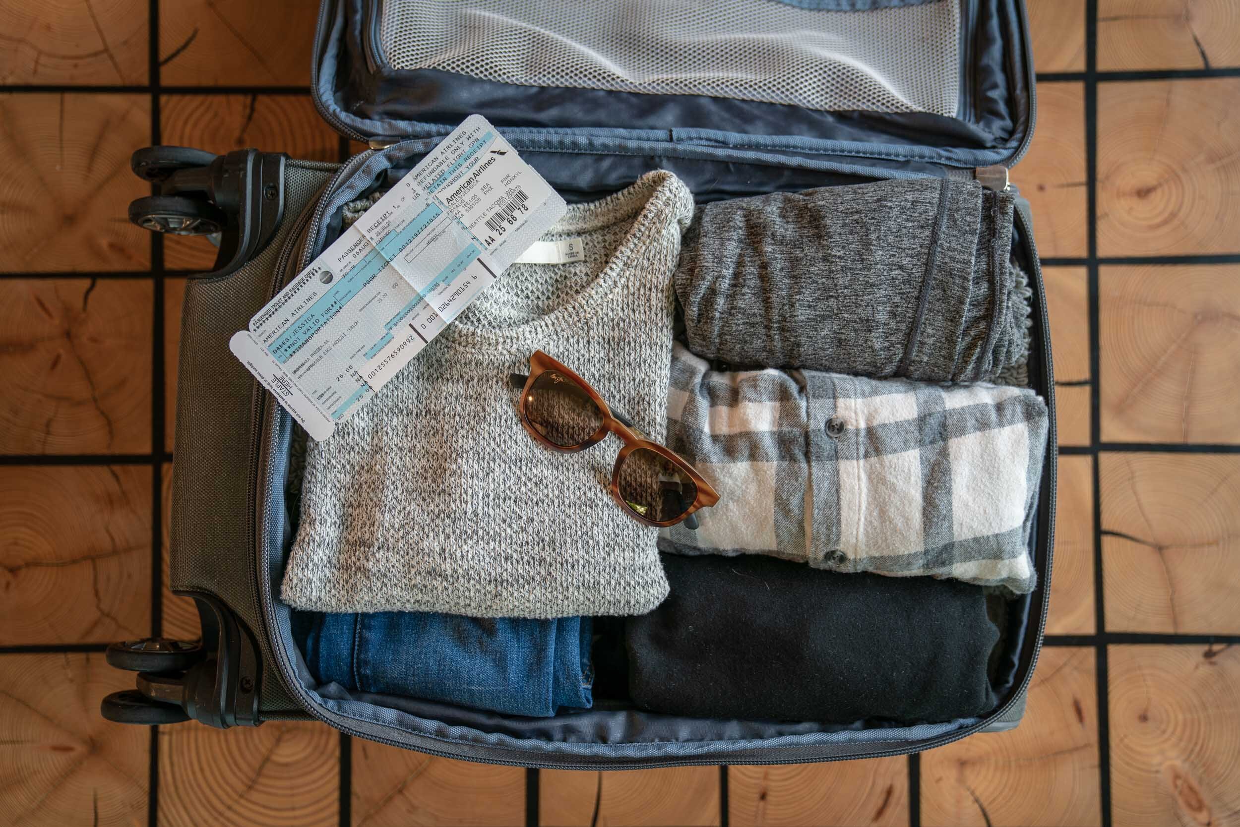 A Minimalist Guide to Packing like a Pro Jess Wandering