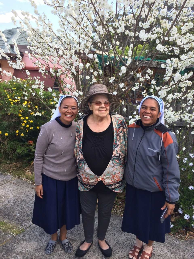 The Alma Nuns with Indigenous elder Aunty Janice Brown. Jesuits Australia