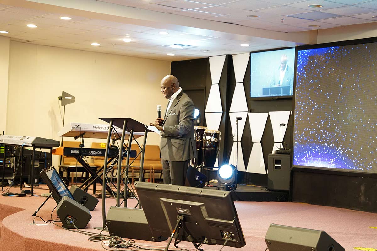 Watch Live Jesus House Chicago