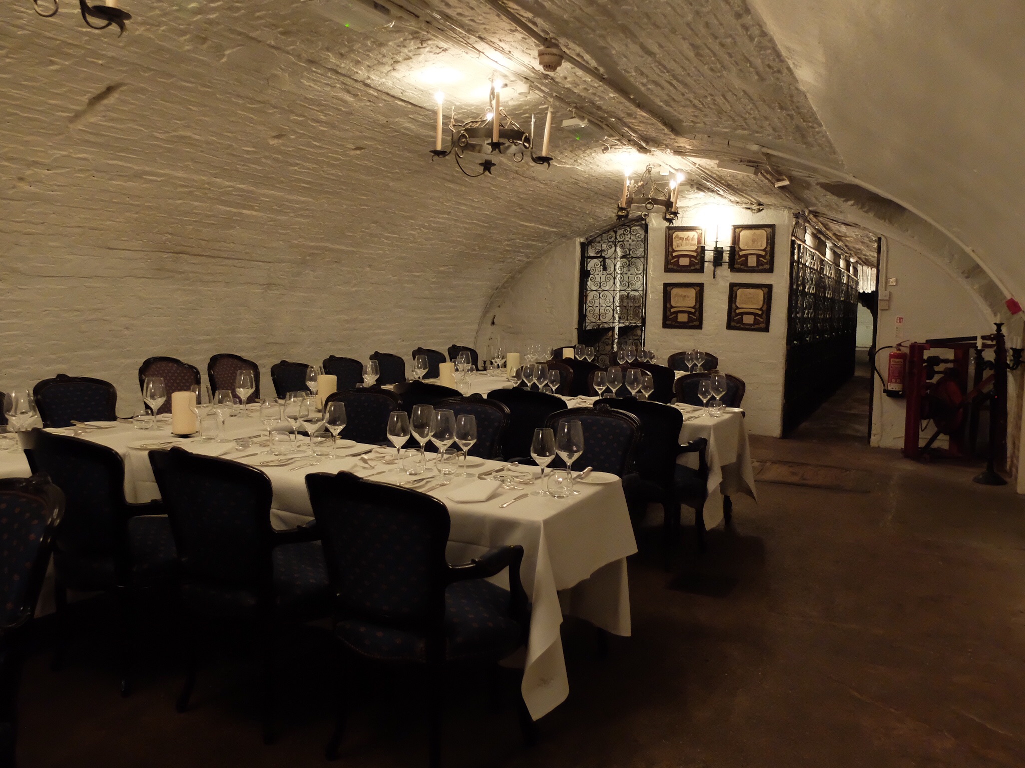 Stafford hotel wine cellar Je T'aime Me Neither