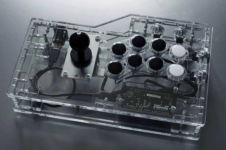 How to Clean Plexiglass in a Fightstick? 8 Best Cleaning Tips