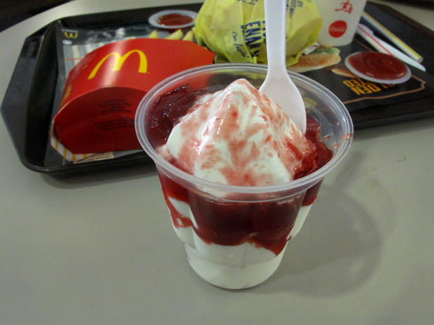 4 myths at fast food restaurant (Apple pie is as fattening as french
