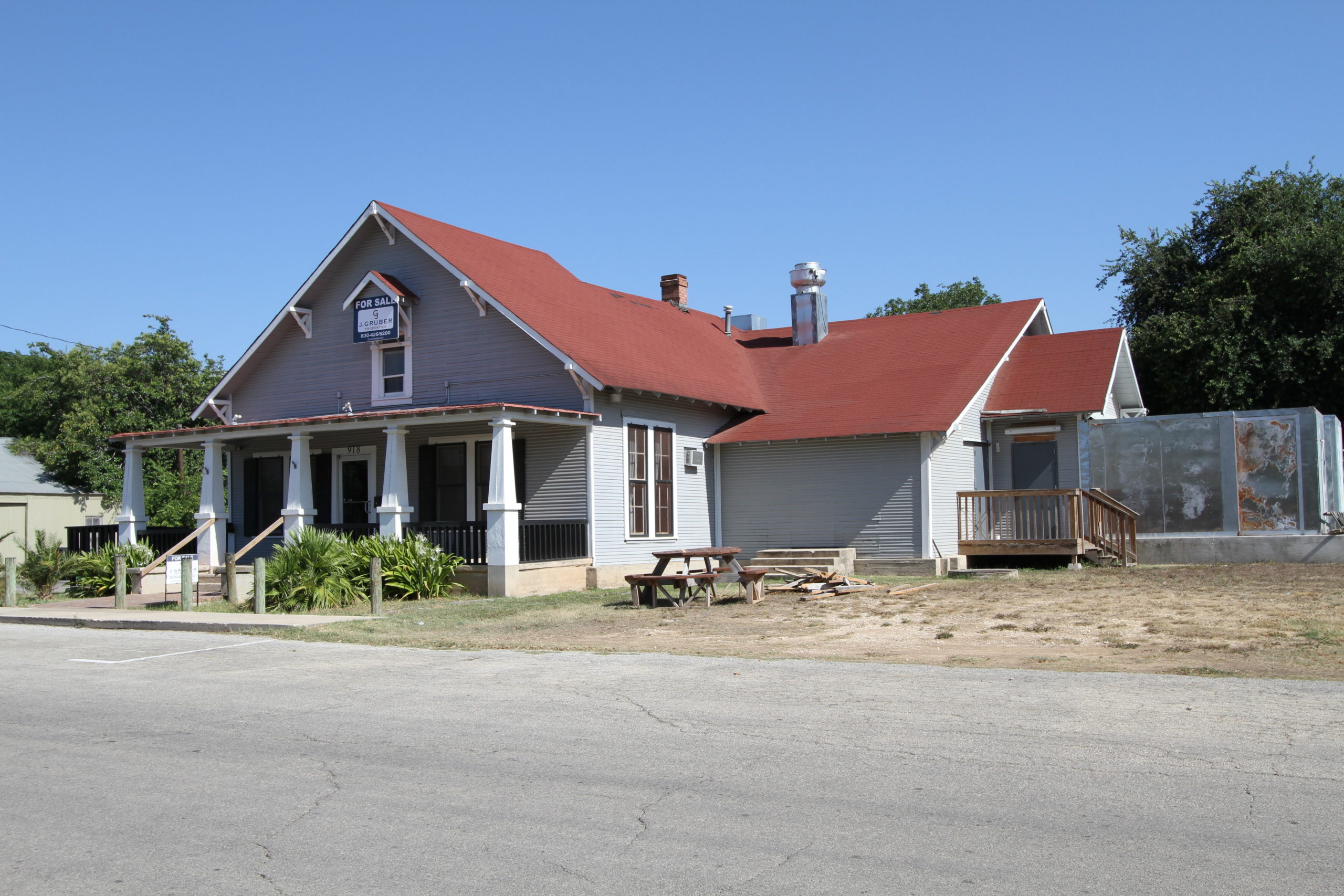 918 18th Street J. Gruber Properties