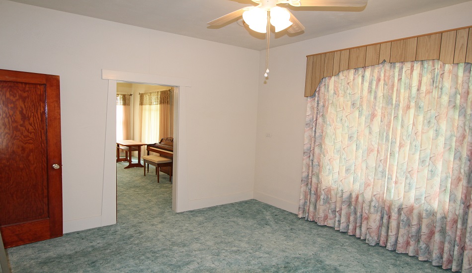 1401 28th Street Hondo, Texas J. Gruber Properties