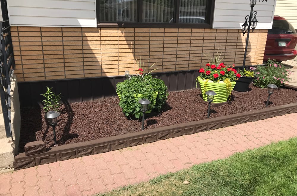 Recycled Rubber Mulch Nuggets J&H Builder's Warehouse