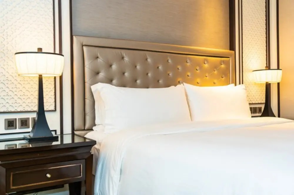 Why Do Hotels Use White Bedding?