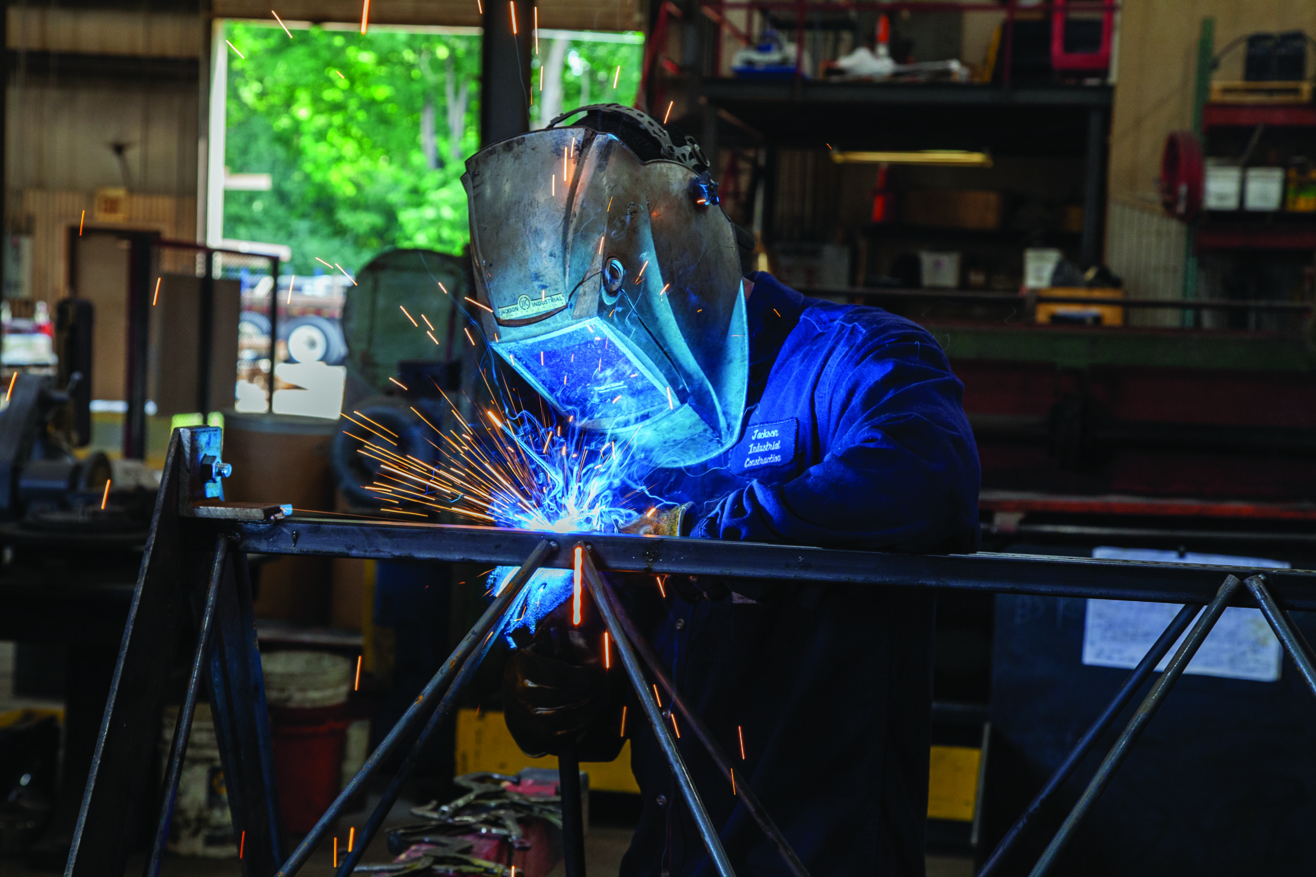 Designing, building, and repairing iconic structures for Midwest and