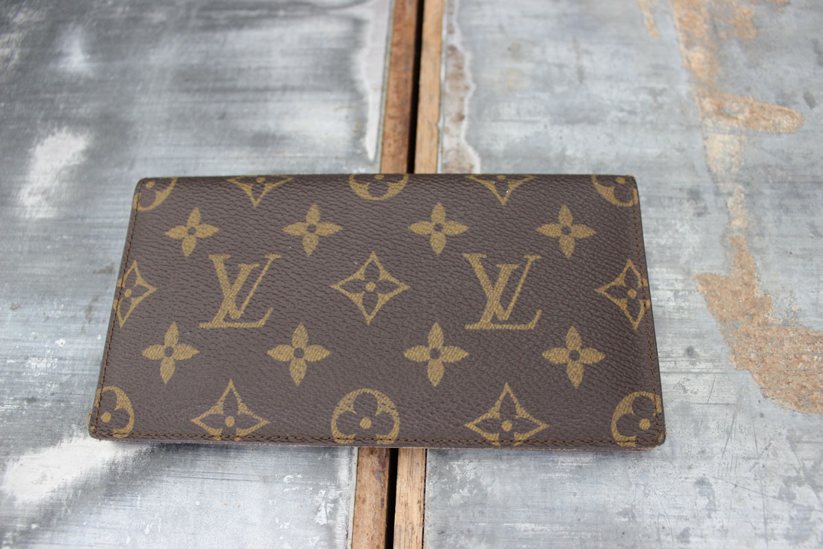 Louis Vuitton Vintage Checkbook Cover