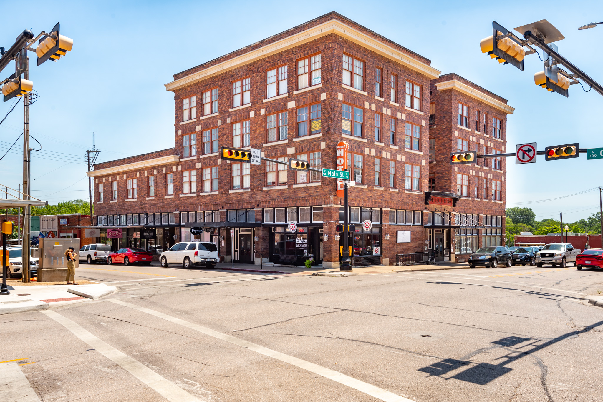 DOWNTOWN WAXAHACHIE Jim Lake Companies