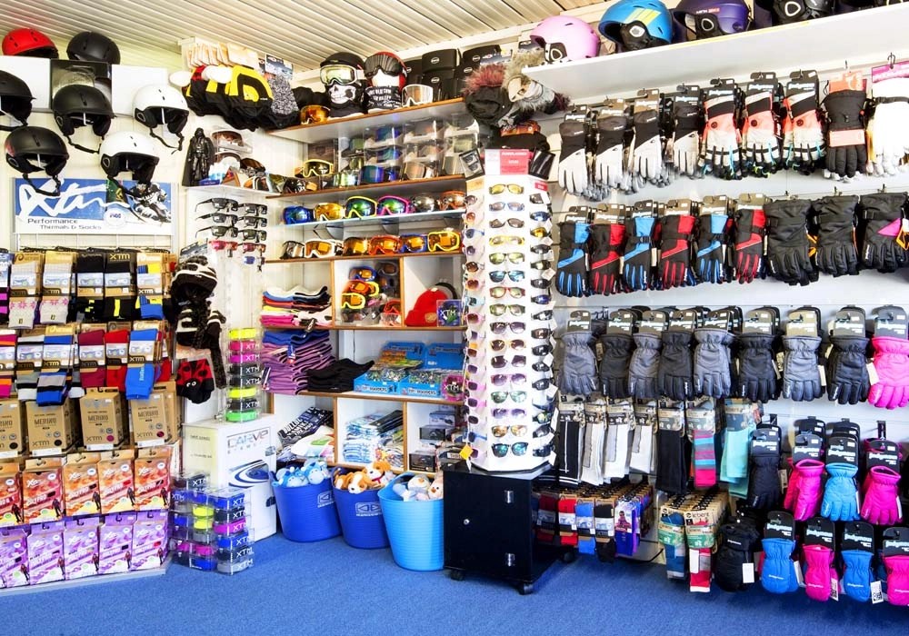 Jindy Snow is your friendly, local and online Jindabyne Ski Hire shop.
