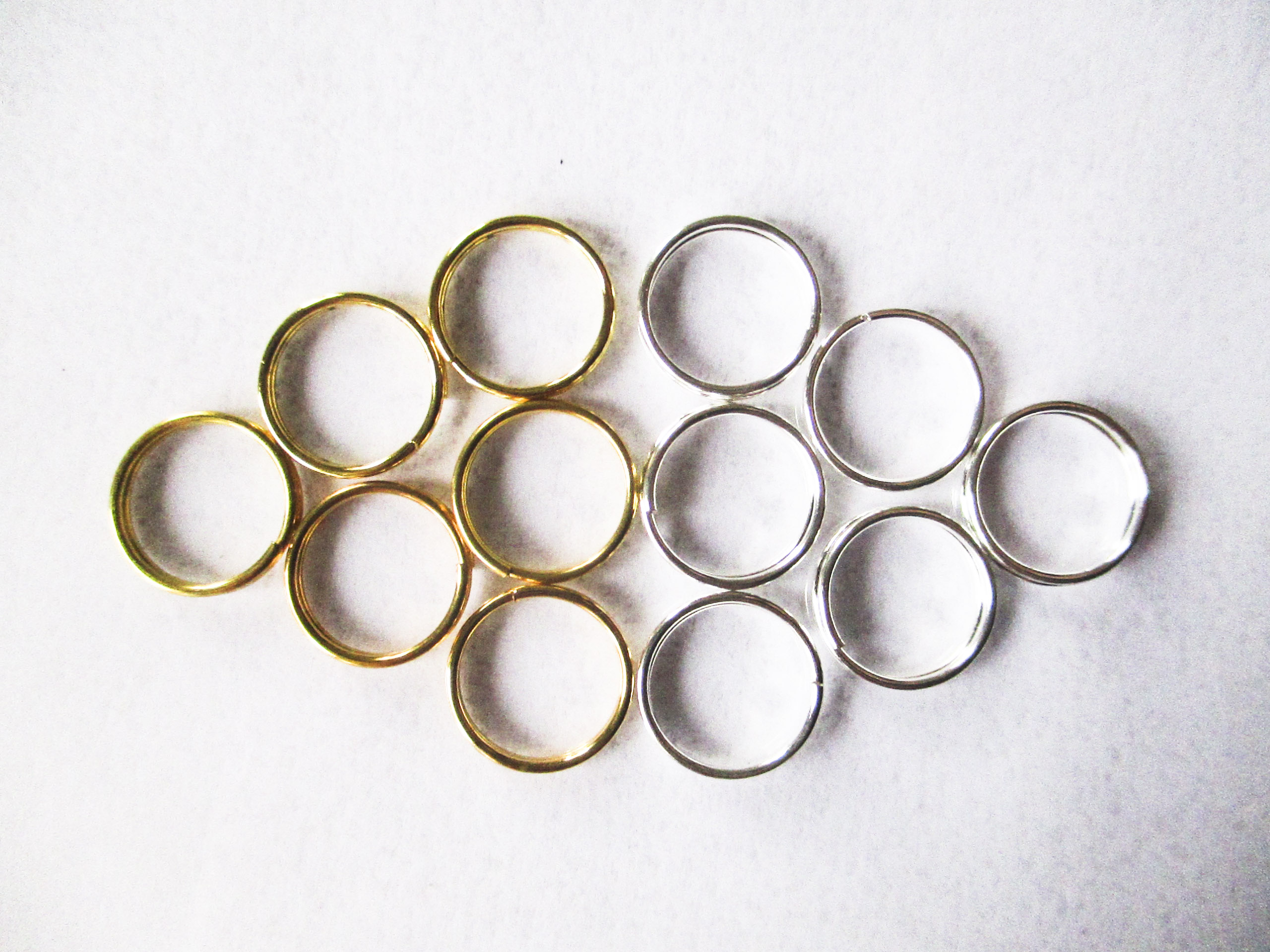 Small Split Key Rings 10mm diameter, 4 colours Pkt 50 or 100 Jaszit