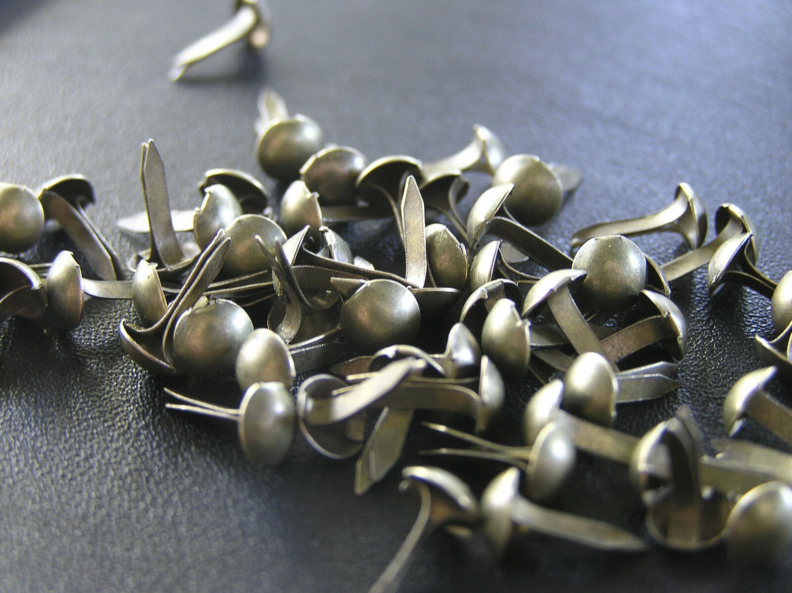 5mm Tiny Brads Round Leather & Craftwork 10mm legs Qty 100 Jasz